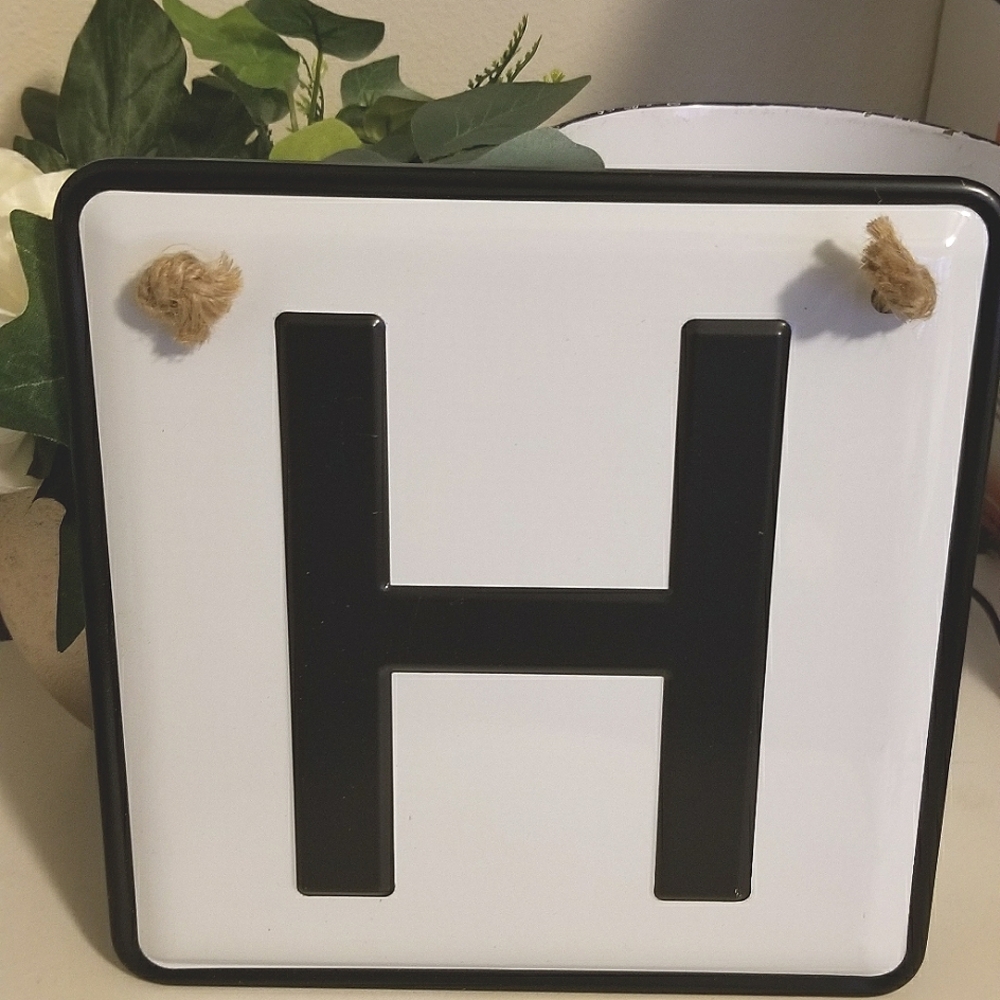 H Initial Plaque new without tags